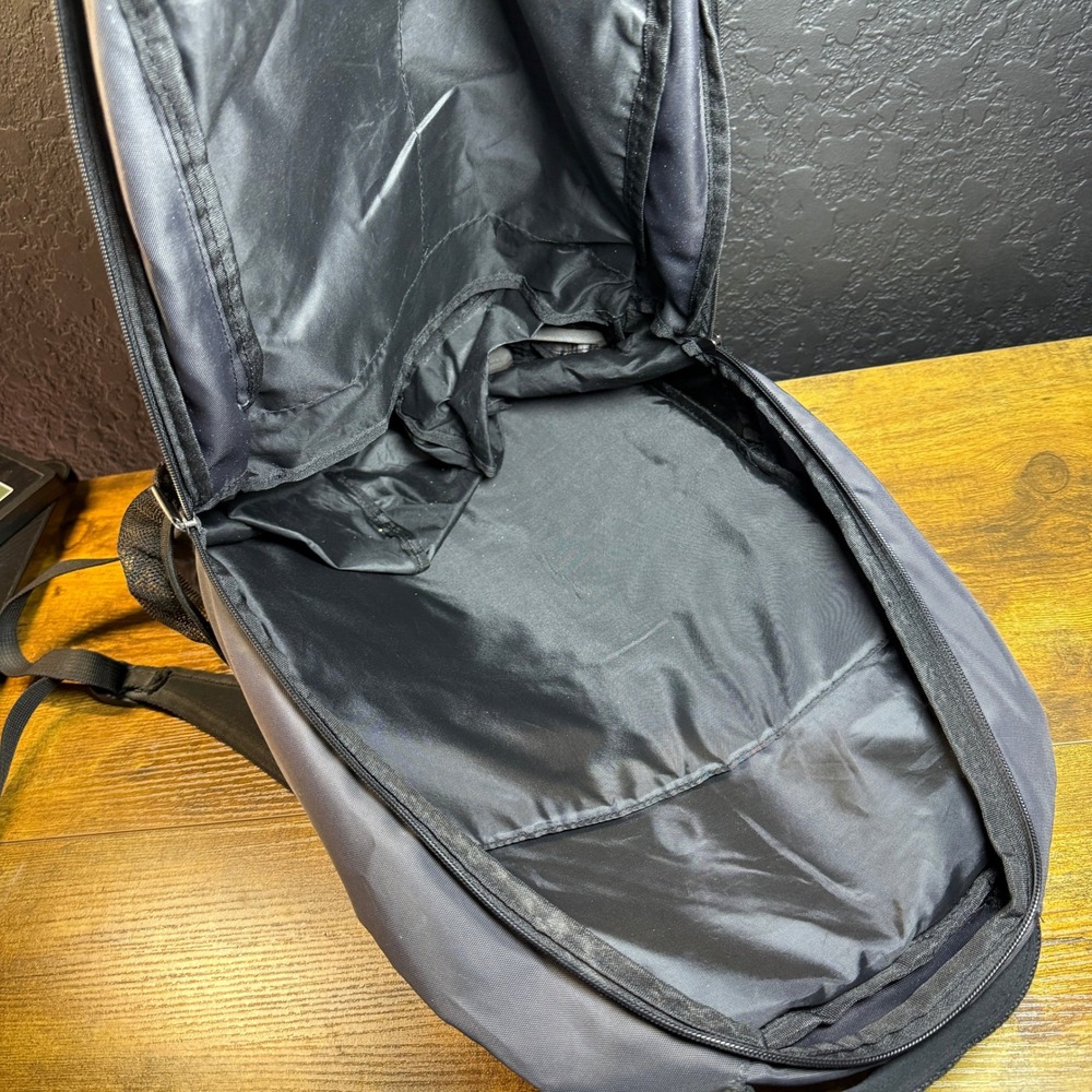 Orangetheory Fitness Gym Backpack Gray Orange Logo Travel Laptop Book Bag - Picture 3 of 3